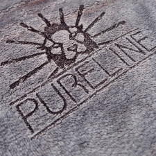The Pureline Pool Cue Towel In Action!