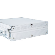 The Shield Aluminium Pool Ball Cary Case closed.