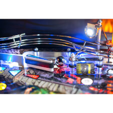 The Playfield Flippers of the Stern Dungeons & Dragons: The Tyrant's Eye Pinball Machine