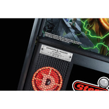 The Cabinet Badge of the Stern Dungeons & Dragons: The Tyrant's Eye LE Pinball Machine