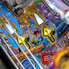 The Stern King Kong: Myth of Terror Island Premium Pinball Machine features.