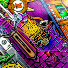 The Stern King Kong: Myth of Terror Island Premium Pinball Machine features.