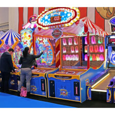 People playing Down The Clown Arcade Machine.