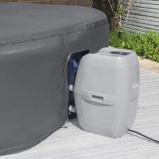 The Square Thermal Hot Tub Cover Detail.