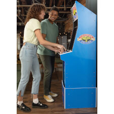 Arcade1Up Street Fighter II™ Big Blue Arcade inc. Stool & Riser