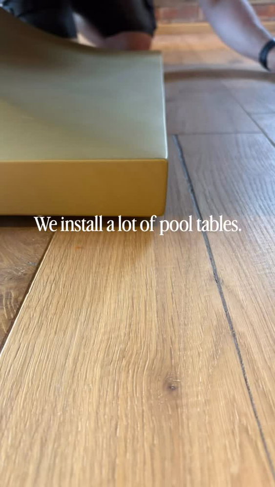 Just look at it 👀 We love the contrast between period room and this modern sleek pool table - how about you? Would you have one of these ...