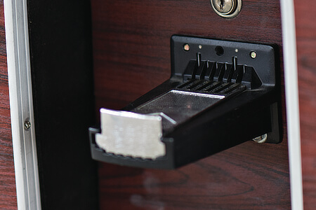 A mechanical pool table mech.