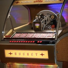 Sound Leisure Rocket Vinyl Jukebox Video