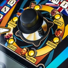 Stern James Bond 007 60th  Anniversary Limited Edition Pinball Machine Video