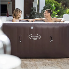 Lay-Z-Spa Maldives Hydrojet Pro Hot Tub Video