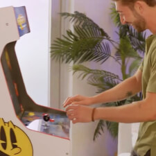 Graded Stock: Arcade1Up Bandai Namco Pac-Mania Legacy Arcade Machine Video
